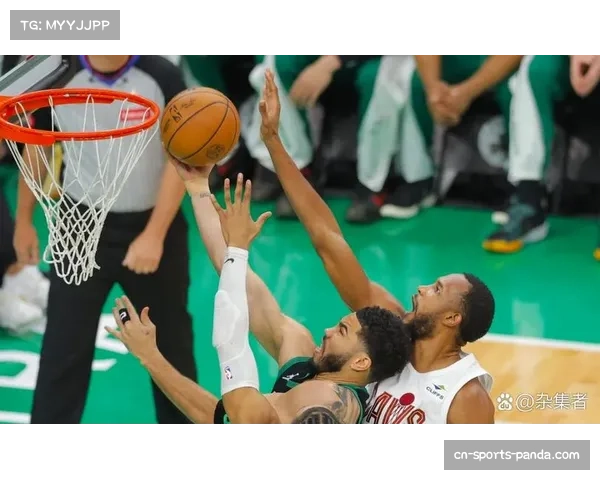 阿伦莫布里双塔护框组合 将考验灰熊空间型内线投射